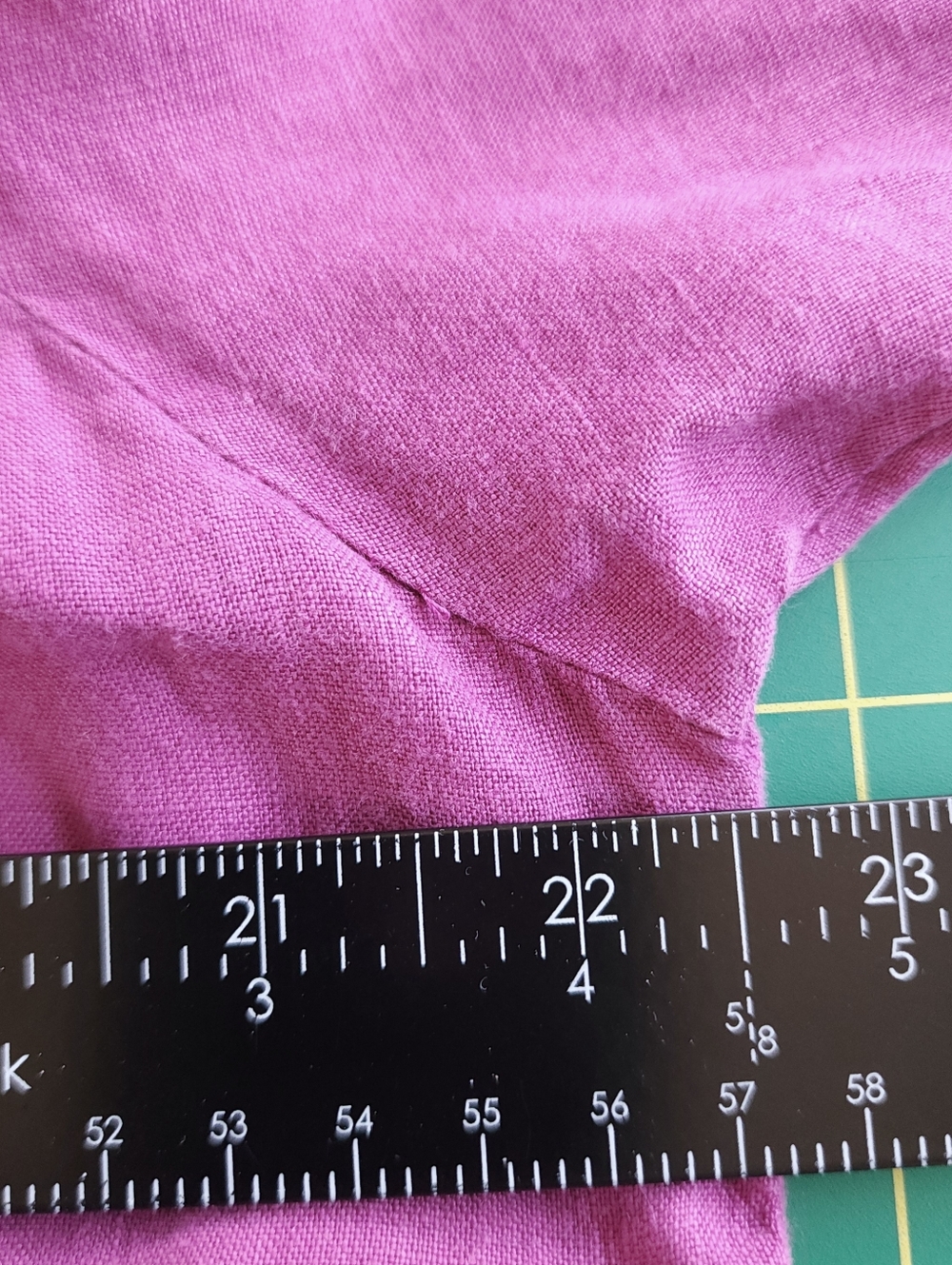 MATCH POINT Magenta Button-Front Linen Tunic - Picture 6 of 10